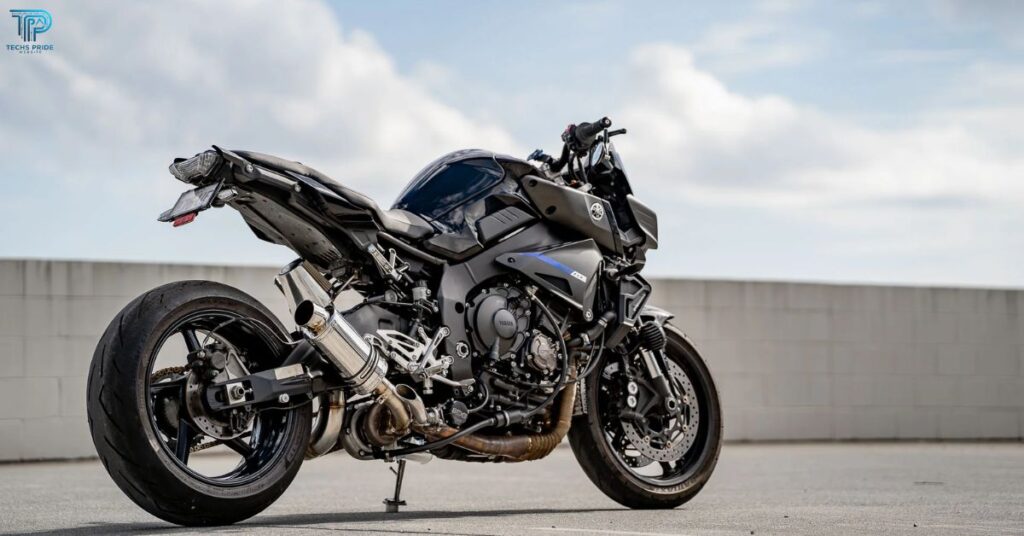 How Fast is a Yamaha MT10: